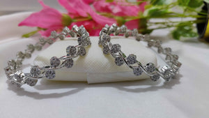 AD Floral Look Bangles