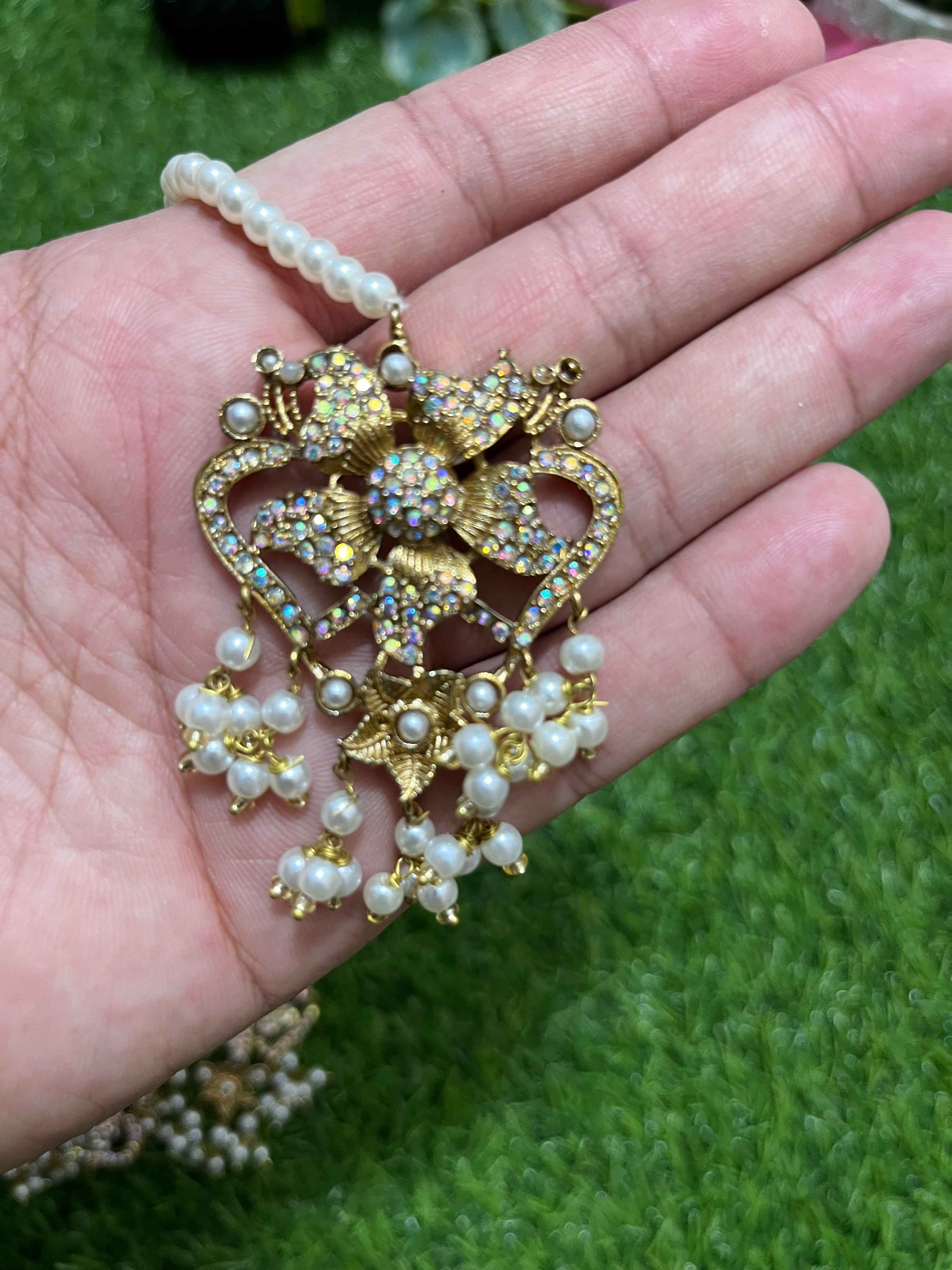 Luxurious Women Choker Set with Mother’s Pearls