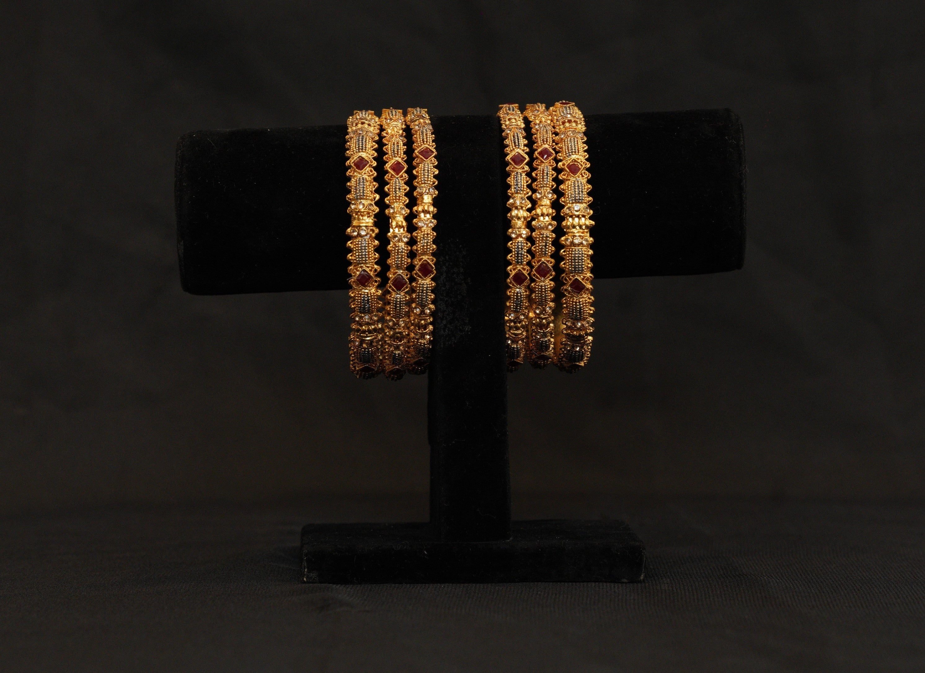 Set of 6 Elegant Bangles
