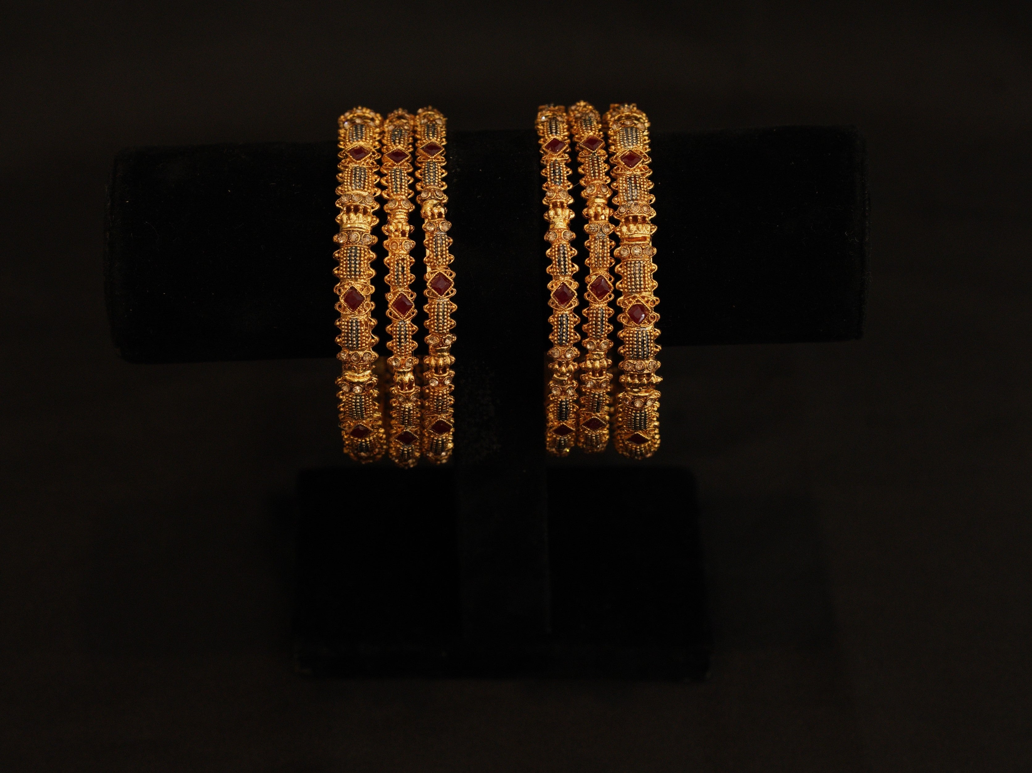 Set of 6 Elegant Bangles