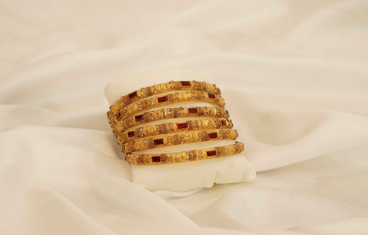 Set of 6 Beautiful  Bangles