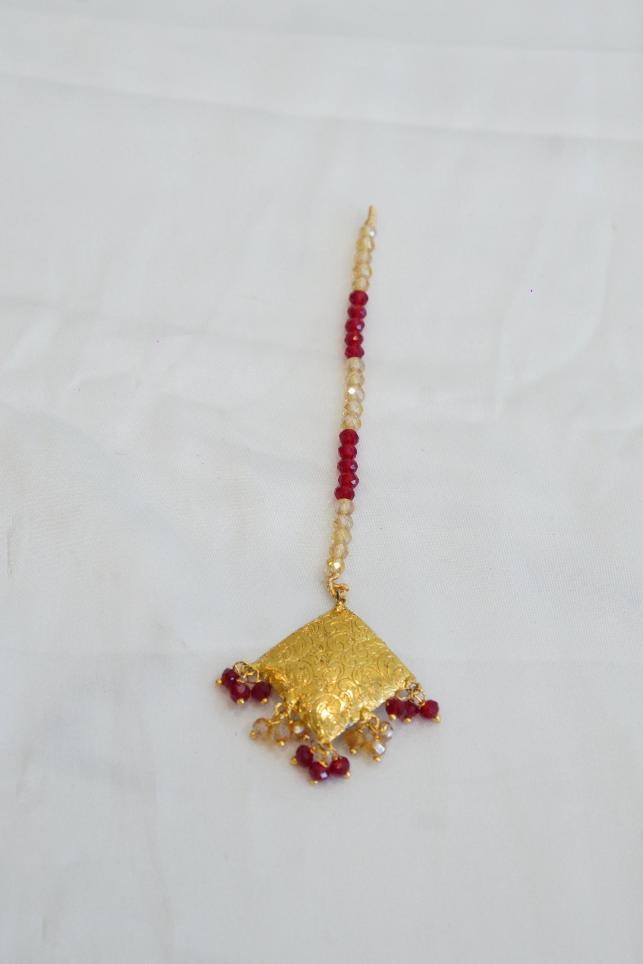 Golden Bindiya