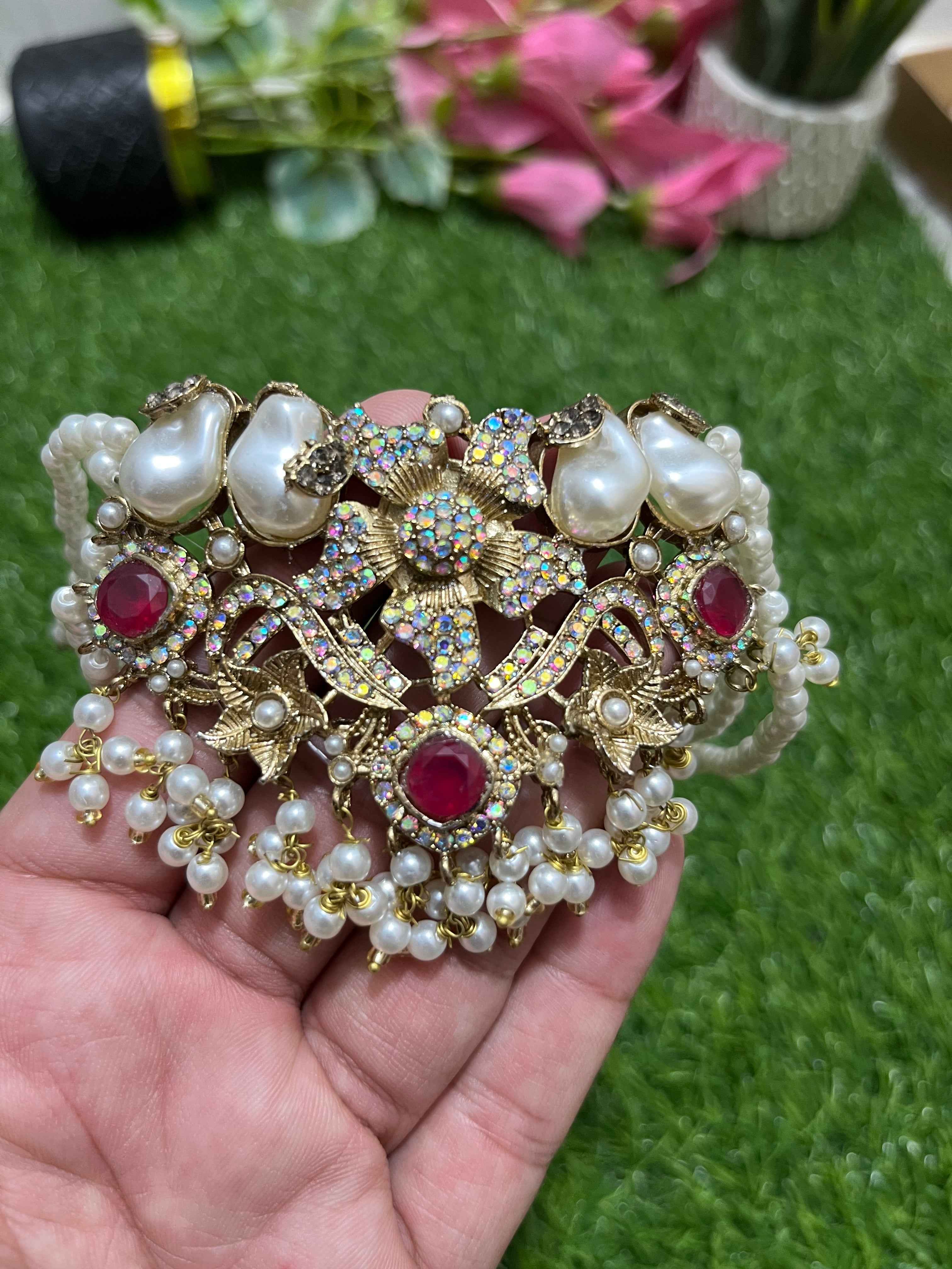 Luxurious Women Choker Set with Mother’s Pearls
