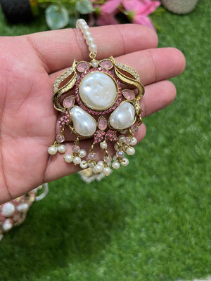 High Quality Choker Set with Mother’s Pearls