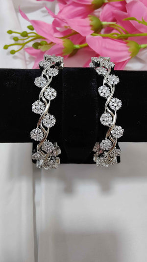 AD Floral Look Bangles
