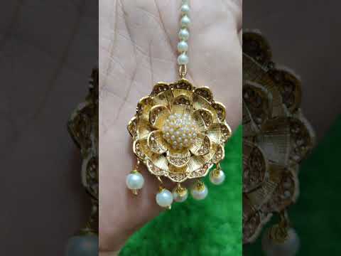 Floral Look Pearl Bindiya